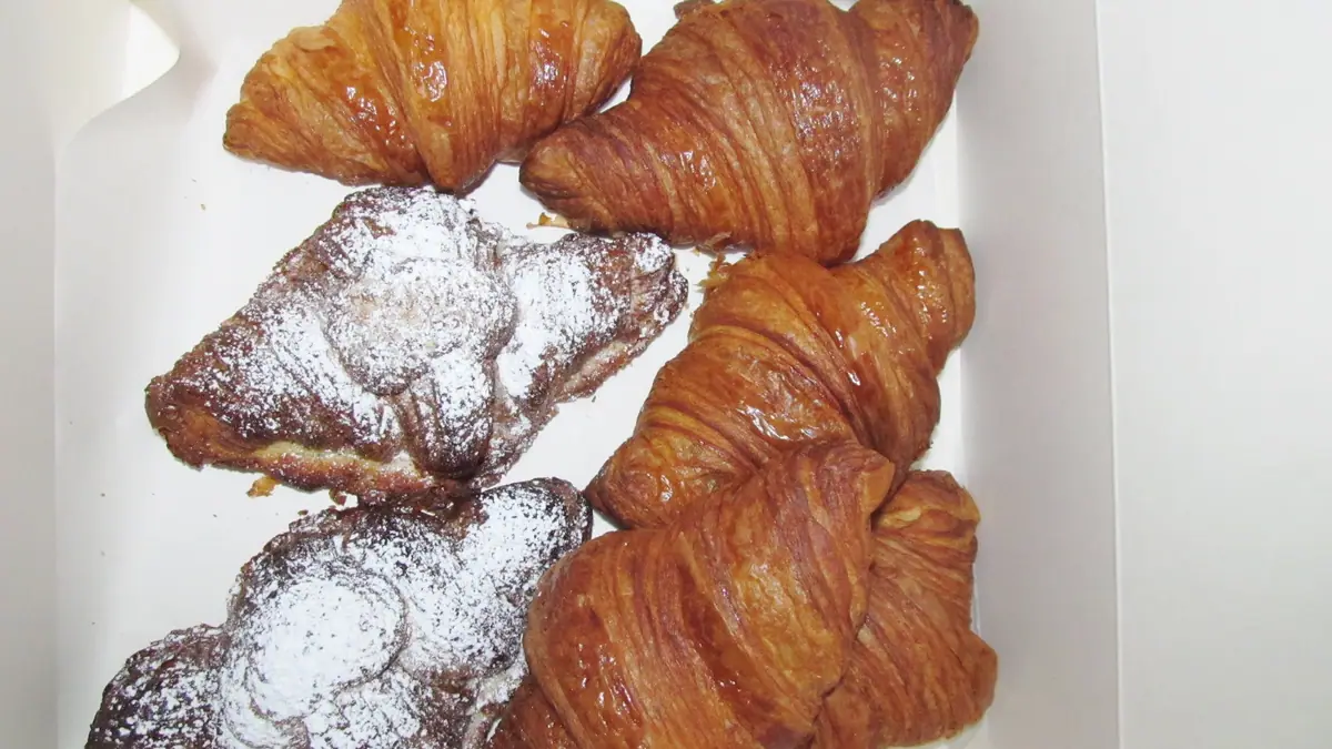 Artisan Bakery bakes